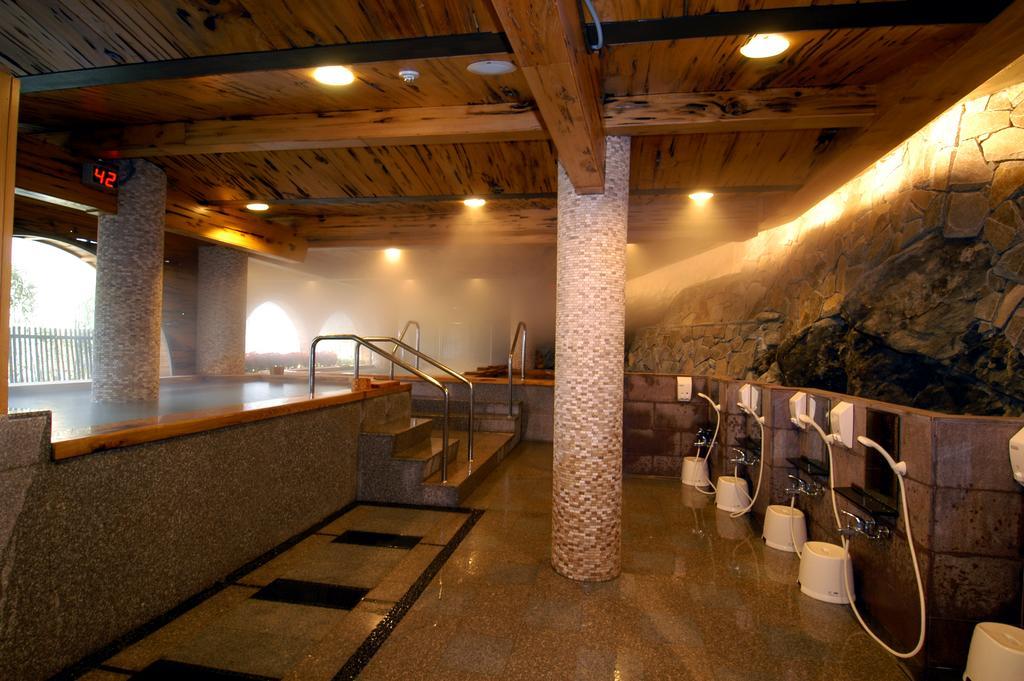 Sun Moon Bed& Breakfast Daire Wulai Dış mekan fotoğraf
